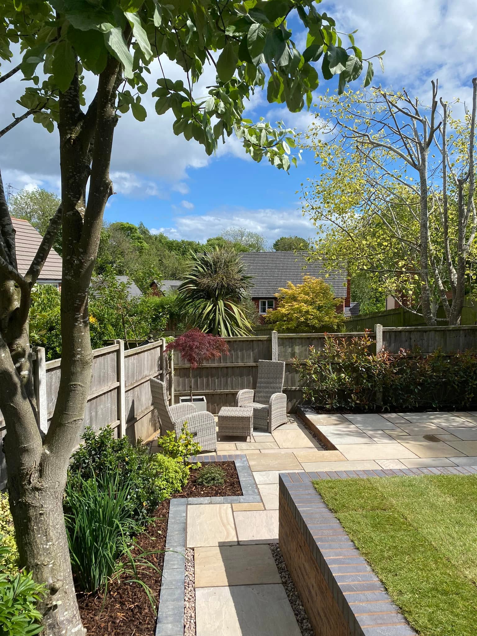 Patios 9